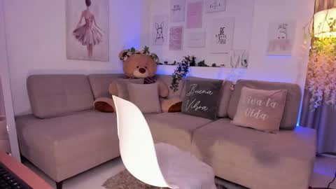 Snapshot of michelle_se chatting on 12.29.24 Michelle online show from 12.29.24