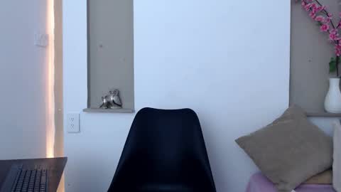 Michelle online show from 11.11.25