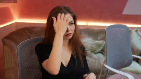 Michelle online show from 02.04.25