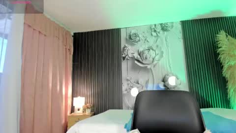 michellepreston_ online show from 04.27.26
