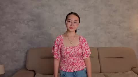 Mio  online show from 07.08.26