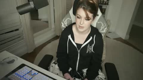 Snapshot of mickaelawest chatting on 12.13.25 Mickaela West online show from 12.13.25