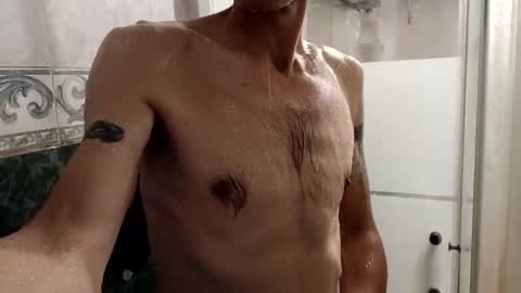 Snapshot of mickavis1975 chatting on 11.02.25 mickavis1975 online show from 11.02.25