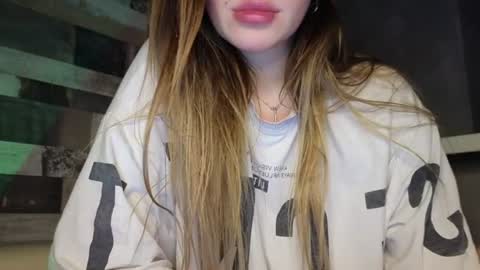 Snapshot of mickey_mousel chatting on 06.04.26 mickey_mousel online show from 06.04.26
