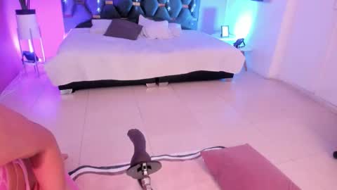 Micki online show from 02.03.26