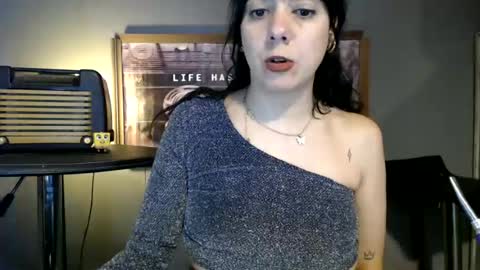 Snapshot of mickystrumia chatting on 07.24.26 mickystrumia online show from 07.24.26