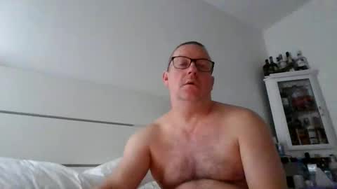 Snapshot of middleton2021 chatting on 11.11.25 middleton2021 online show from 11.11.25