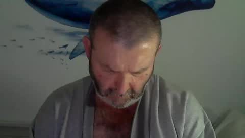 Snapshot of midhir chatting on 03.12.25 kike online show from 03.12.25