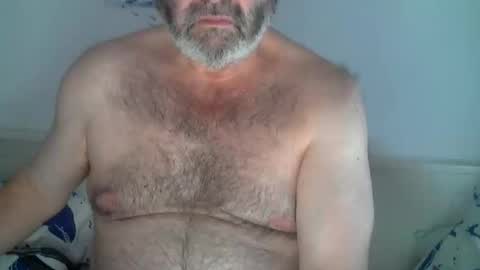 Snapshot of midhir chatting on 12.13.25 kike online show from 12.13.25