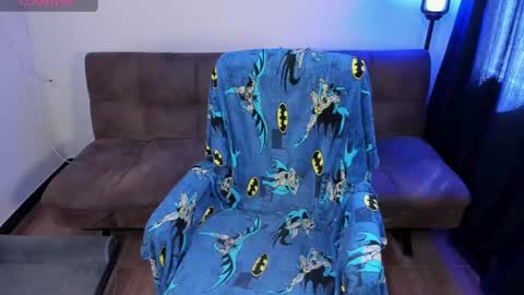 Snapshot of midnight07_ chatting on 02.15.25 Blue online show from 02.15.25