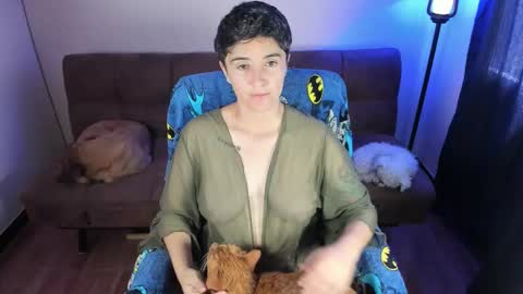 Snapshot of midnight07_ chatting on 10.15.25 Blue online show from 10.15.25