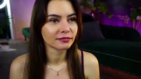 Snapshot of midnight_seduction chatting on 02.06.25 Alice online show from 02.06.25