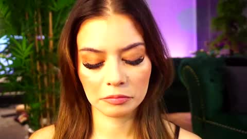 Snapshot of midnight_seduction chatting on 02.07.25 Alice online show from 02.07.25