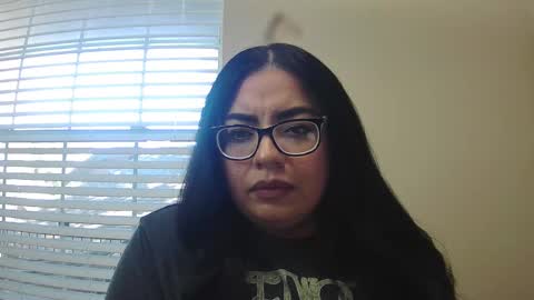 Snapshot of midnightbruja111 chatting on 10.30.25 midnightbruja111 online show from 10.30.25