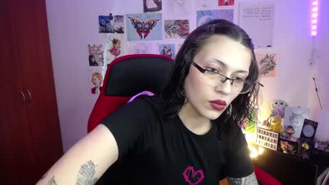 Snapshot of midnightcandy888 chatting on 12.19.24 Pola INDEPENDENT MODEL online show from 12.19.24