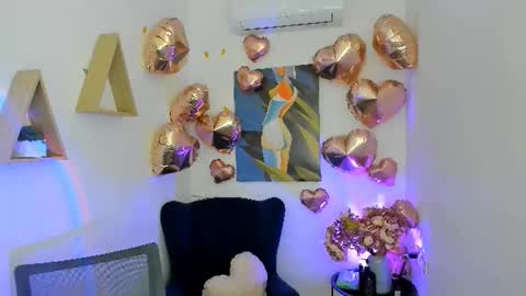 midnighteaura online show from 02.05.26