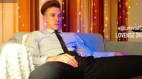 Snapshot of midnighter__ chatting on 02.05.26 Alexey or just Alex online show from 02.05.26