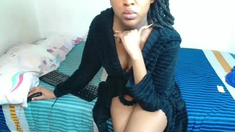 Snapshot of midnightsinx chatting on 11.02.25 midnightsinx online show from 11.02.25