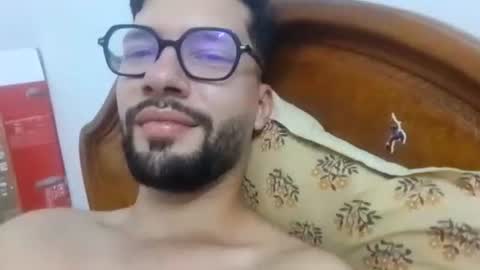 Snapshot of midoumas1 chatting on 09.16.25 Sam online show from 09.16.25