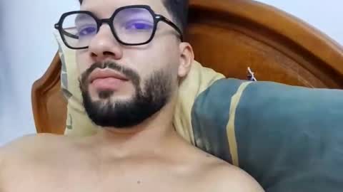 Snapshot of midoumas1 chatting on 09.27.25 Sam online show from 09.27.25