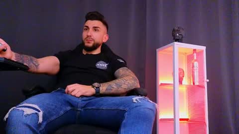 Snapshot of mightyaaron chatting on 02.08.25 MightyAaron online show from 02.08.25