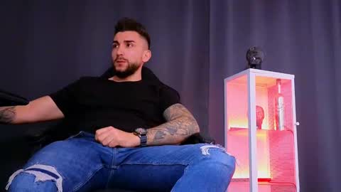 Snapshot of mightyaaron chatting on 02.11.25 MightyAaron online show from 02.11.25