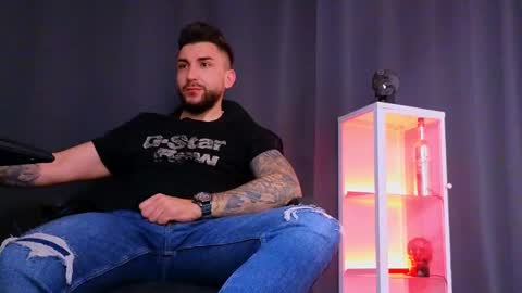 Snapshot of mightyaaron chatting on 02.14.25 MightyAaron online show from 02.14.25