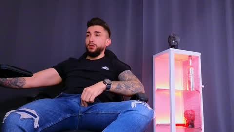 Snapshot of mightyaaron chatting on 02.14.25 MightyAaron online show from 02.14.25