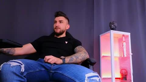 Snapshot of mightyaaron chatting on 02.24.25 MightyAaron online show from 02.24.25