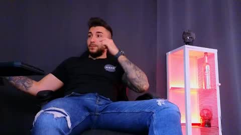 Snapshot of mightyaaron chatting on 02.27.25 MightyAaron online show from 02.27.25