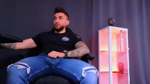 Snapshot of mightyaaron chatting on 02.28.25 MightyAaron online show from 02.28.25