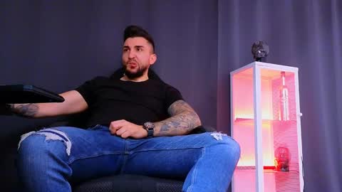 Snapshot of mightyaaron chatting on 03.01.25 MightyAaron online show from 03.01.25