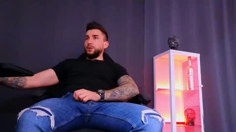 Snapshot of mightyaaron chatting on 03.09.25 MightyAaron online show from 03.09.25