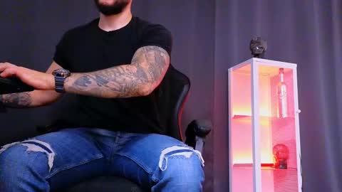 Snapshot of mightyaaron chatting on 03.09.25 MightyAaron online show from 03.09.25