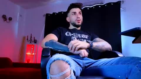 Snapshot of mightyaaron chatting on 10.10.25 MightyAaron online show from 10.10.25