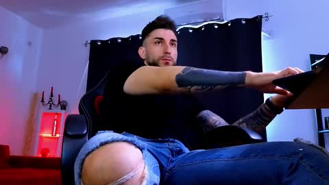 MightyAaron online show from 02.20.26