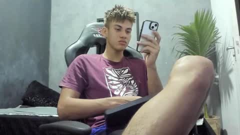 Miguel Hernandez online show from 12.02.24