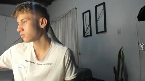 Miguel Hernandez online show from 02.03.25