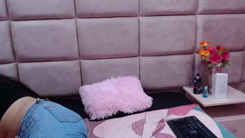 Snapshot of miha_smith chatting on 01.24.25 Miha online show from 01.24.25