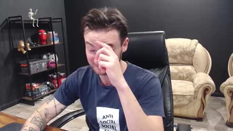 Misha Winchester online show from 10.31.25