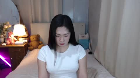 Snapshot of miho_ishikawa chatting on 05.22.26 Miho online show from 05.22.26