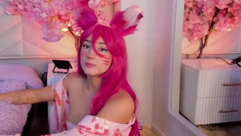   online show from 10.03.25