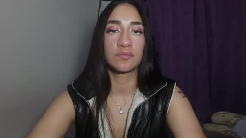 Snapshot of miia__strog chatting on 09.26.25 Mmia  strog online show from 09.26.25