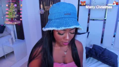 Miia Schwarz  online show from 12.24.24