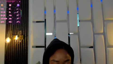 Miia Schwarz  online show from 10.06.25