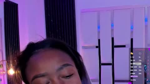 Miia Schwarz  online show from 11.17.25