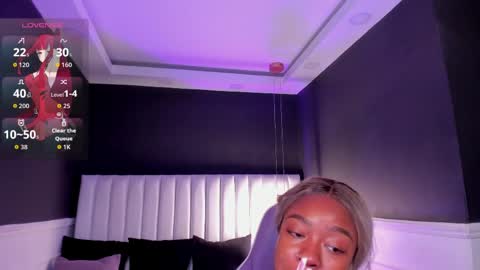 Miia Schwarz  online show from 04.07.26