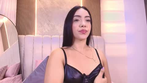 Snapshot of miia_scoott_ chatting on 11.28.25 miia scoott online show from 11.28.25