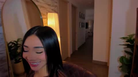 Snapshot of miia_smiith02 chatting on 02.18.26 luisa online show from 02.18.26