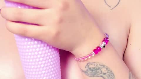 Snapshot of miia_spencer chatting on 02.20.26 Mia online show from 02.20.26